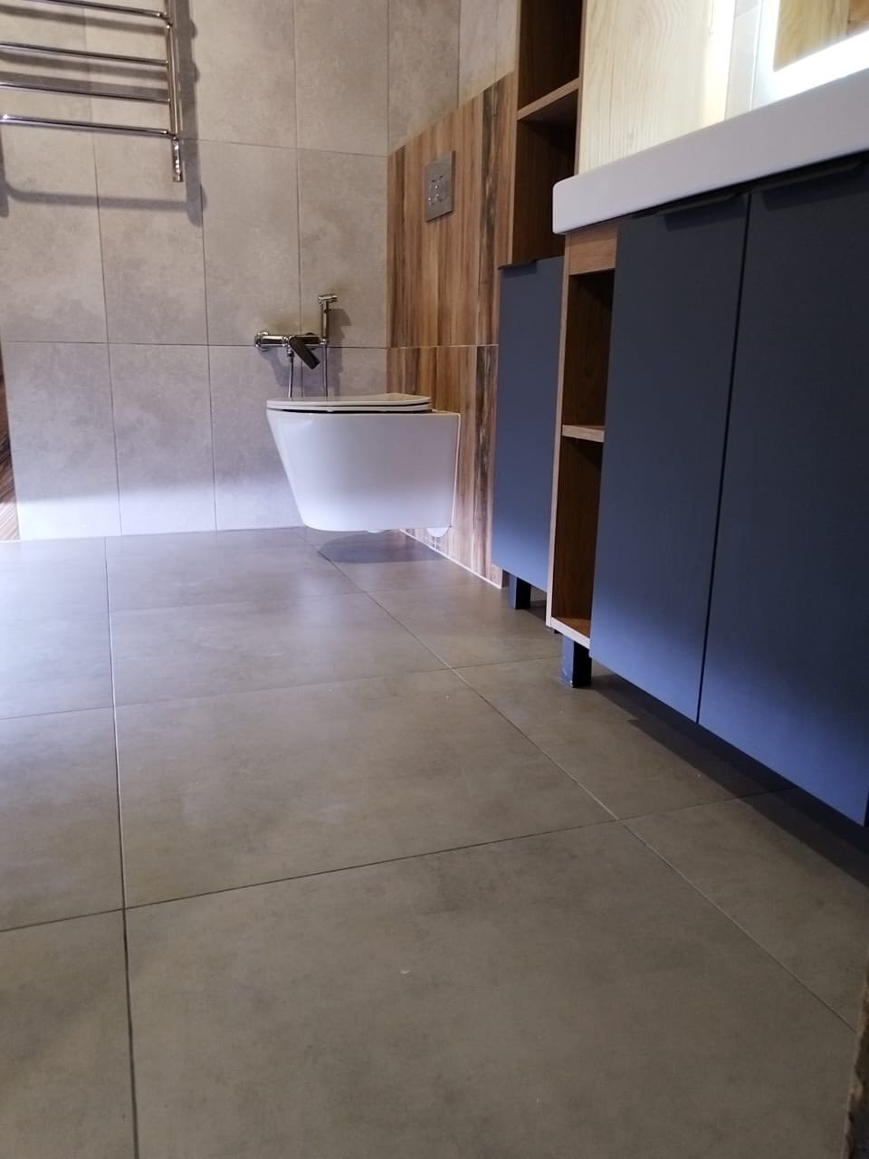 Ванная комната (с. Осиново, ул. Солнечная, д. 67а). Ремонт санузла, туалета, ванной под ключ в Казани. Укладка плитки