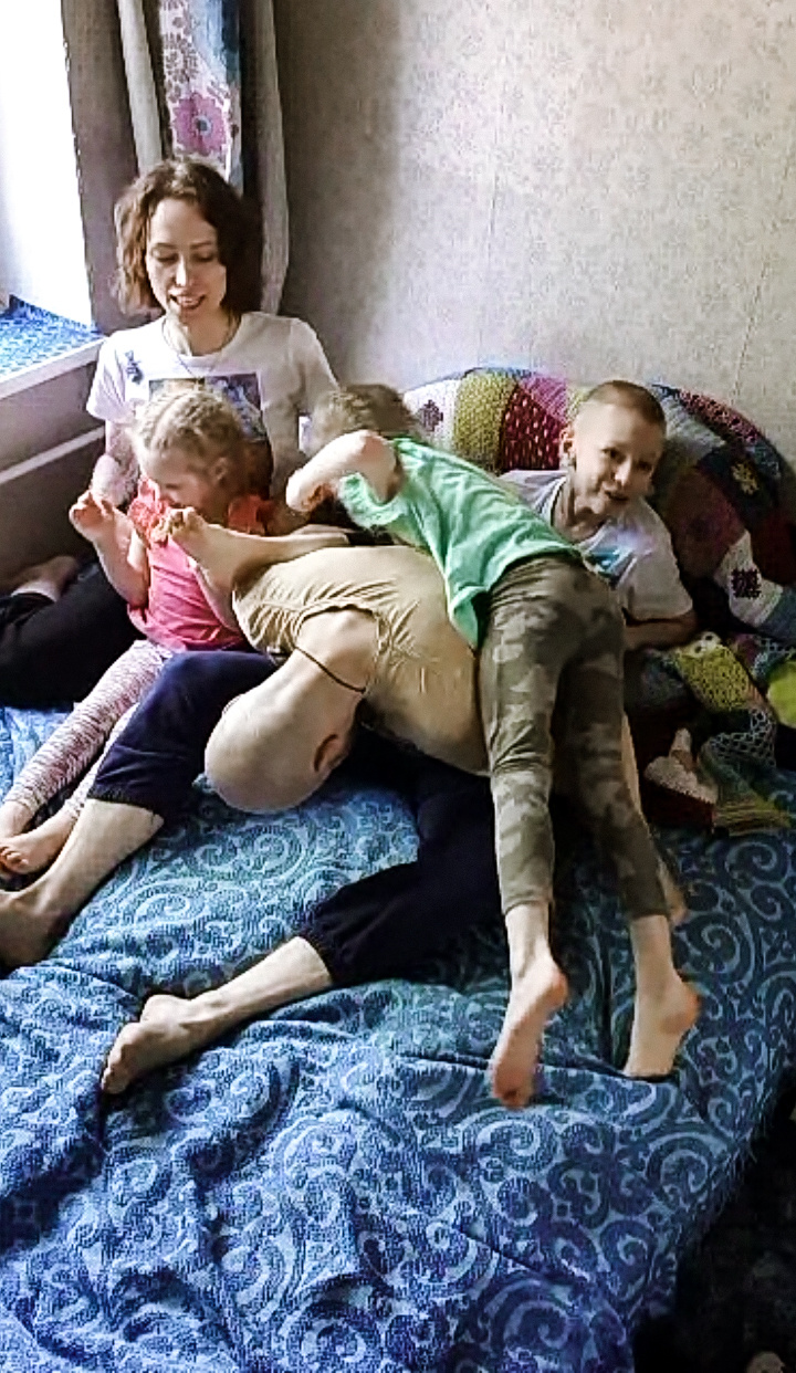 Семейная онлайн-фотосессия с Тоней. Семейный и индивидуальный фотограф Life style в Санкт-Петербурге Мария