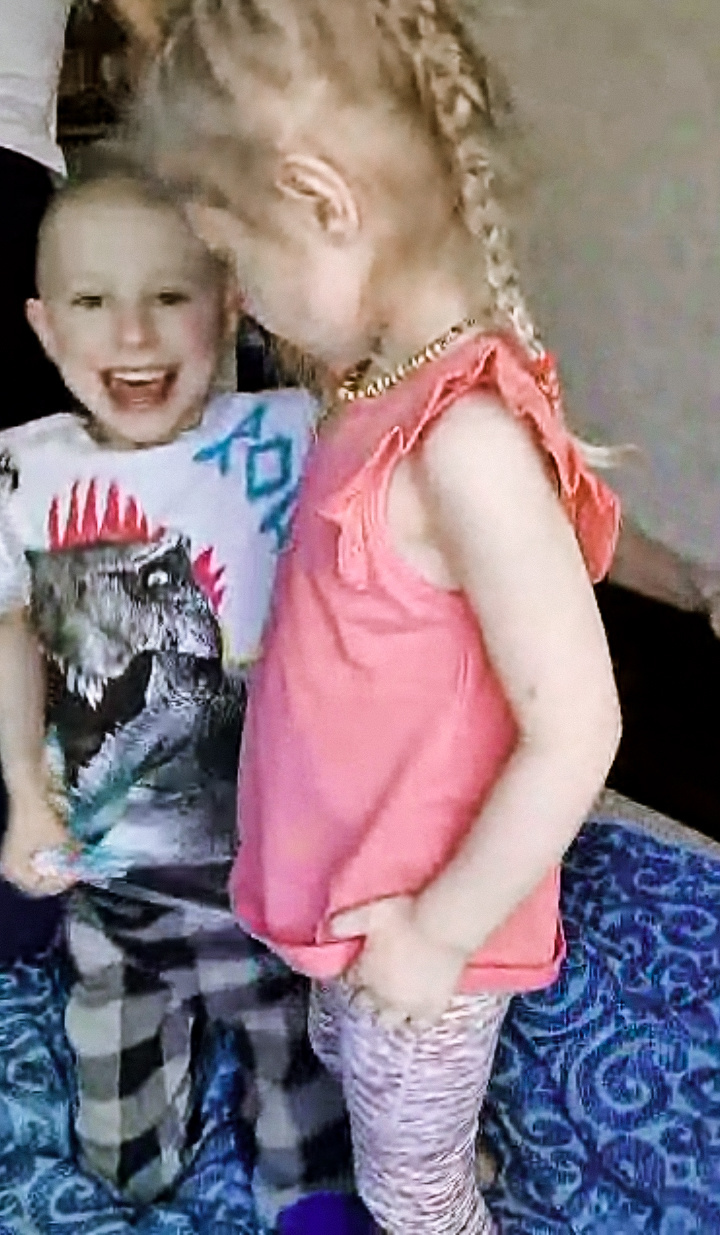 Семейная онлайн-фотосессия с Тоней. Семейный и индивидуальный фотограф Life style в Санкт-Петербурге Мария