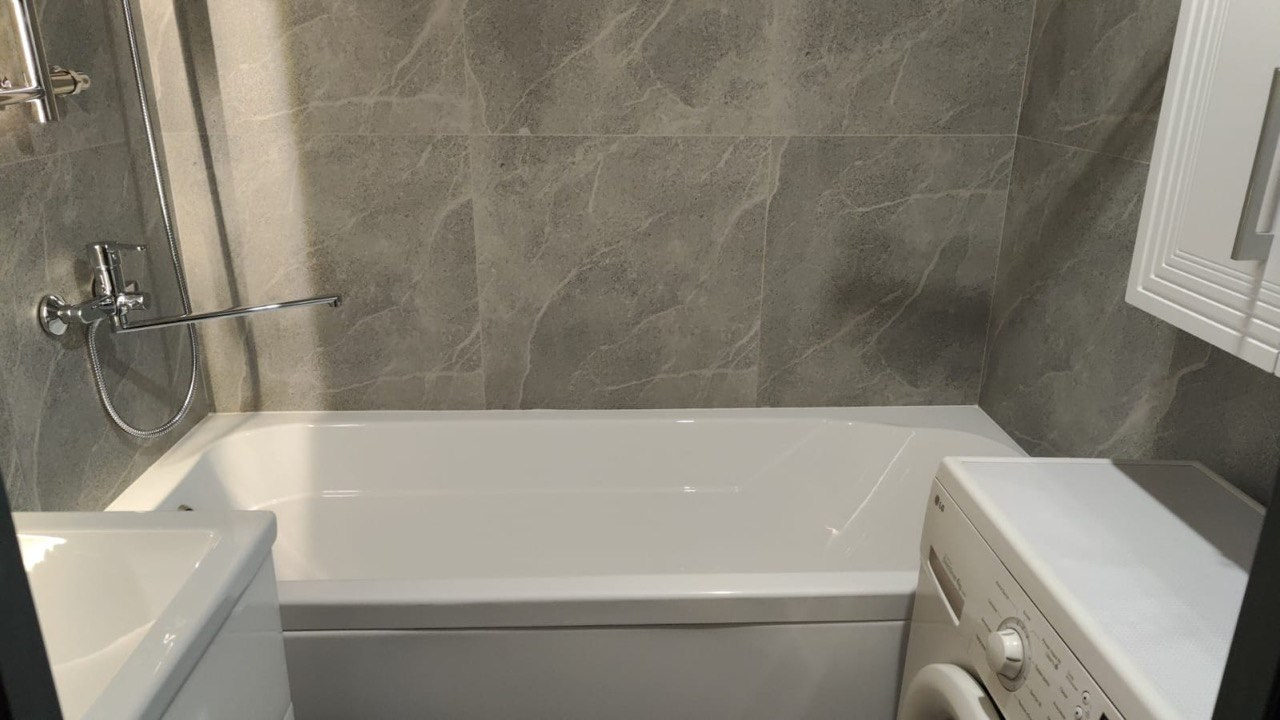 Ванная комната (ул. Проспект Победы д. 60). Ремонт санузла, туалета, ванной под ключ в Казани. Укладка плитки