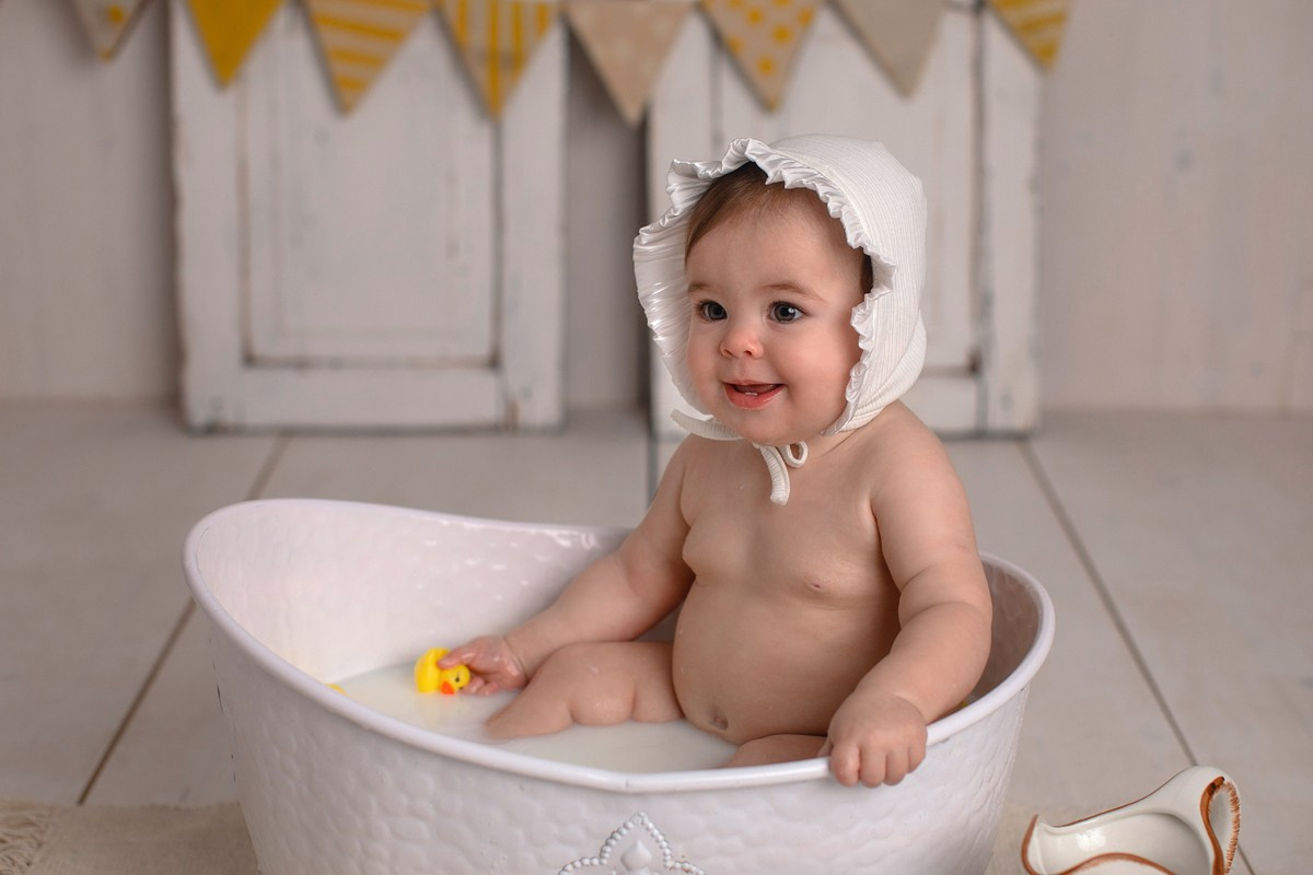 Съемка Первый тортик. Фотограф новорожденных