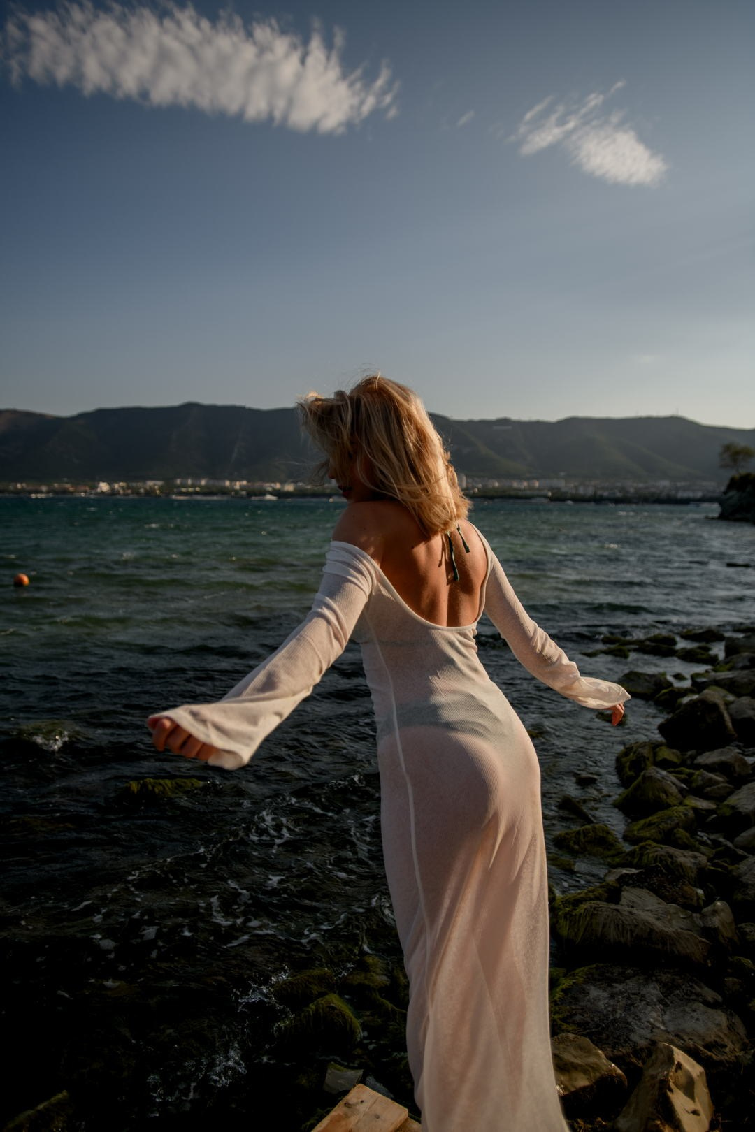 Индивидуальная фотосессия Анастасия на пляже Метрополь — фотограф Жанна Шестопалова