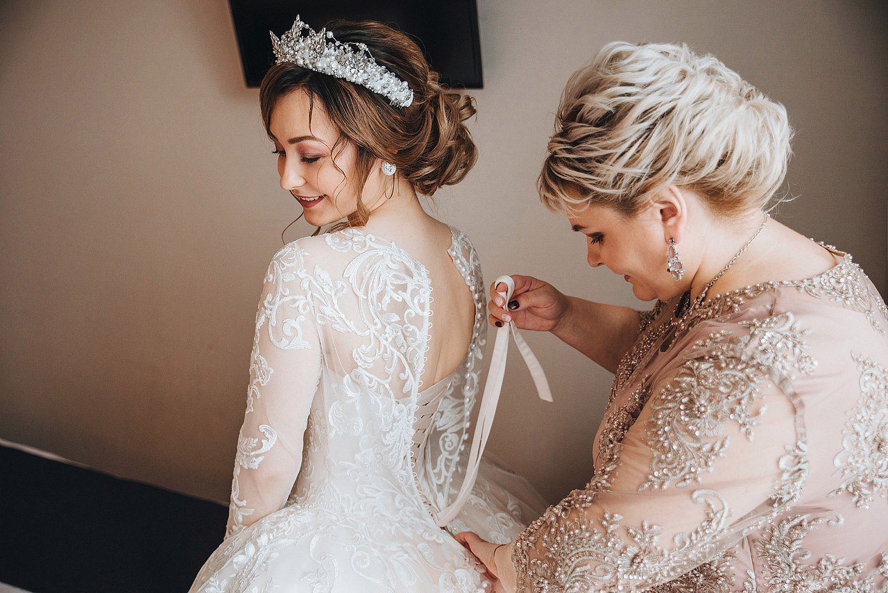 Свадебный стиль от  Соколовой Ольги Дзержинск olgadz.ru
Прически, макияж, окрашивание, моделирование бровей, ресниц