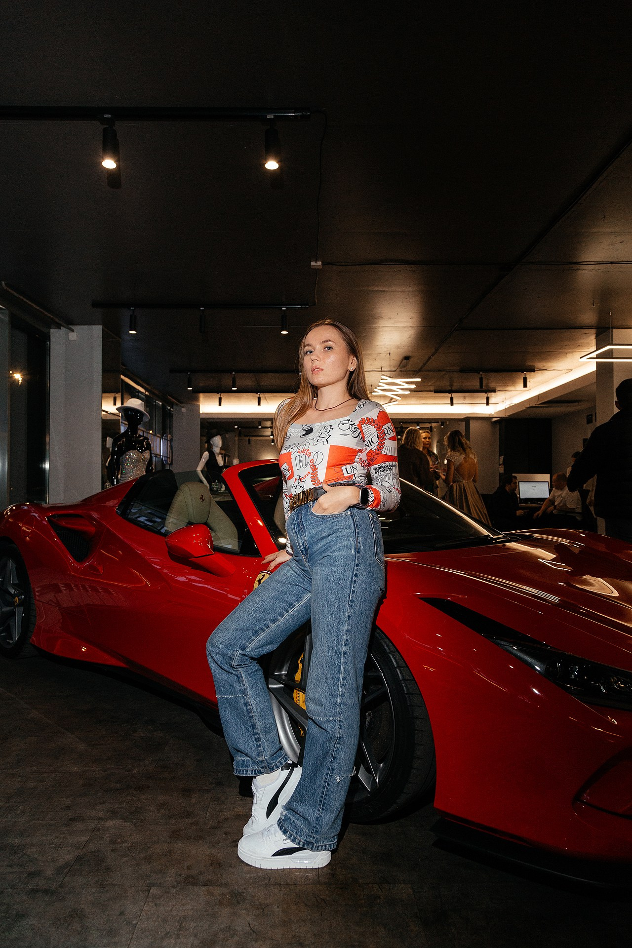 Репортаж в автосалоне. Светский фотограф Санкт-Петербург и ЛО