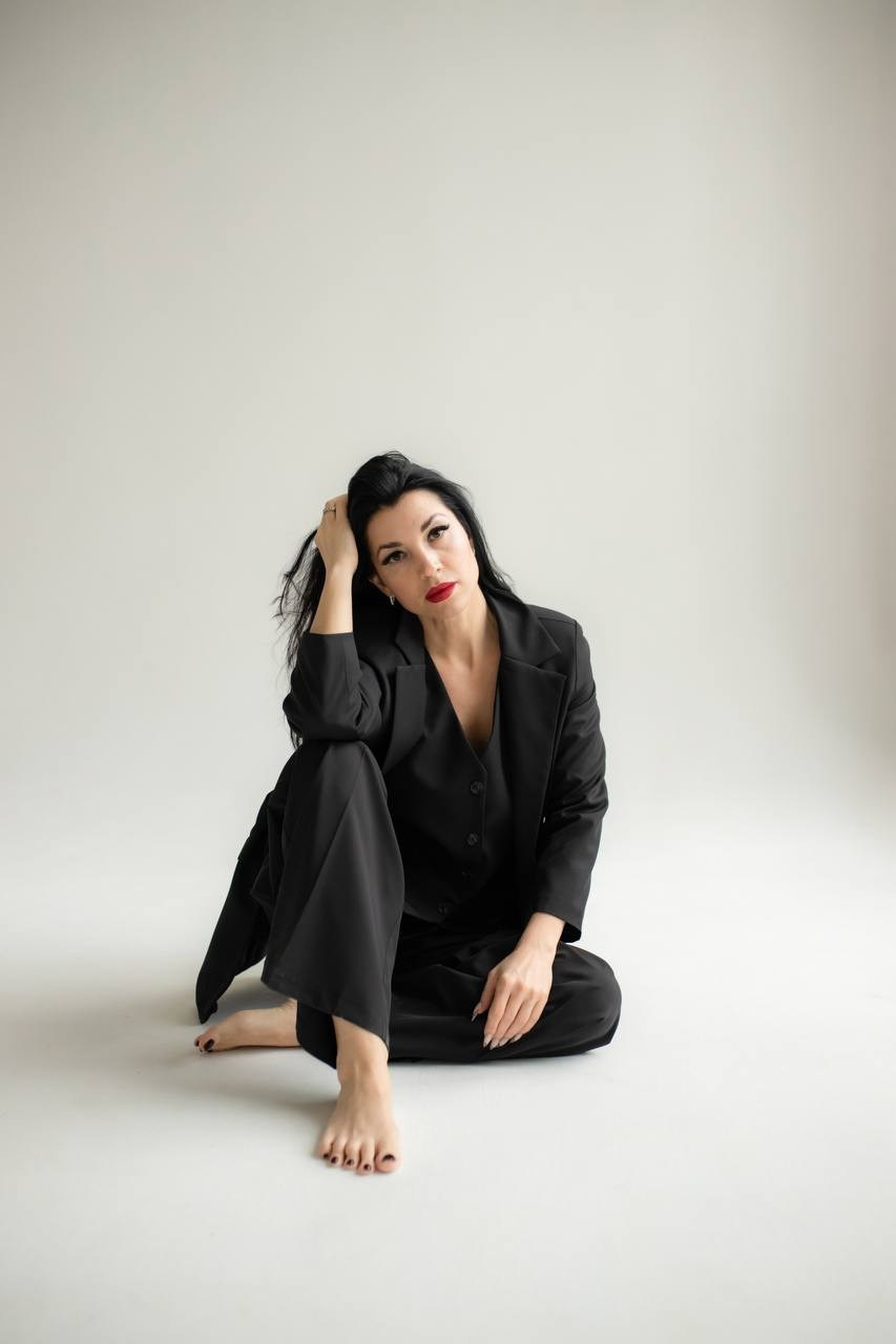 Женский портрет на циклораме и в студии. Фотограф Москва