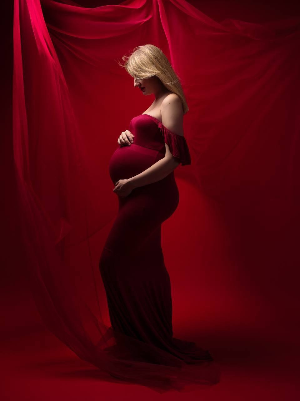 Фотосессия в красном стиле. Фотограф ANNA GEREIHAN