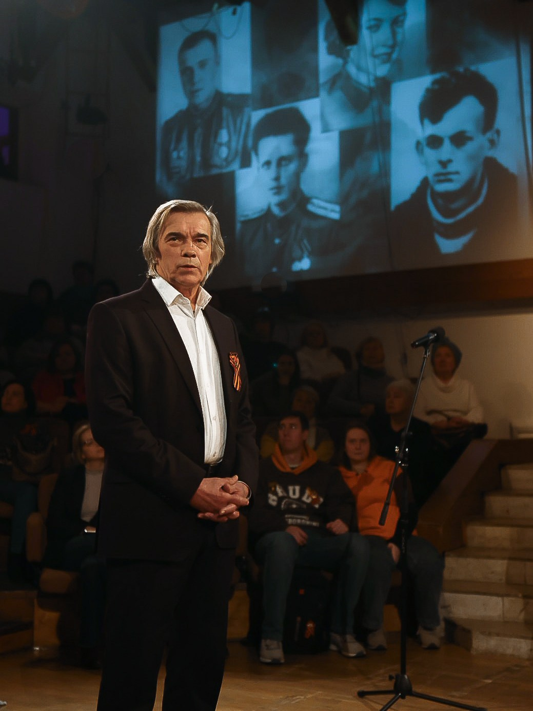 Рожденные в мае. Театр СФЕРА. Репортажный, архитектурный, театральный и файн-арт фотограф Лена Мельникова в Москве