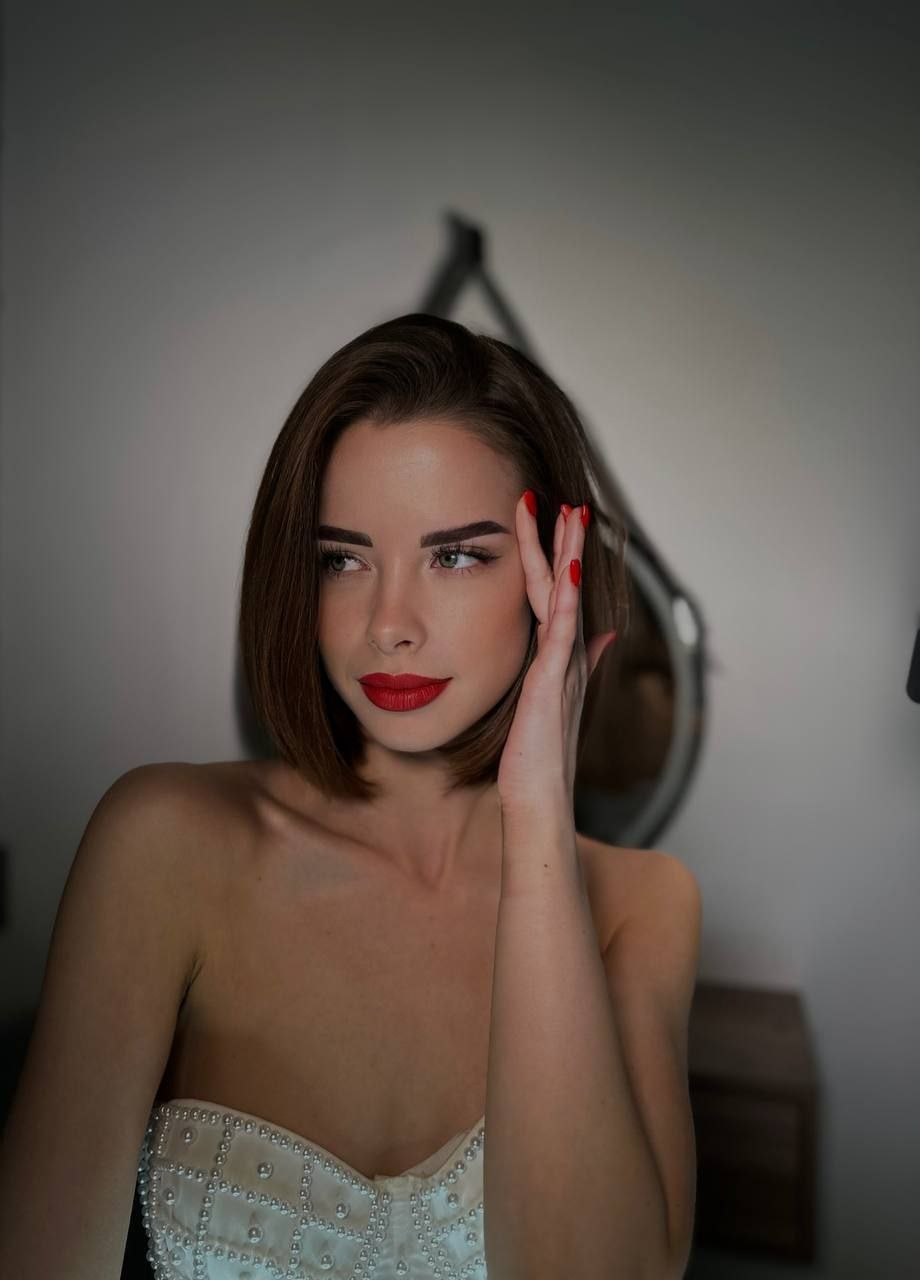 Дарья, 40-42 р-р, рост 175. KED Production — продакшн из СПб. Создаём фото, видео и контент, который помогает брендам и селлерам продавать больше