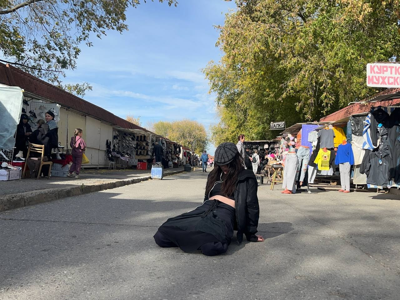 ДОЛГАЯ, КАК РЕКА. Художественная группа «Нежные Бабы»