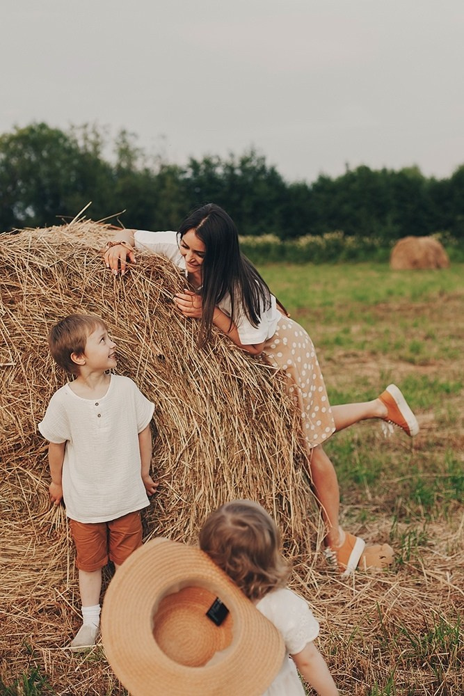 Фотосессия со стогами сена. Фотограф Евгения Мальцева, Архангельск