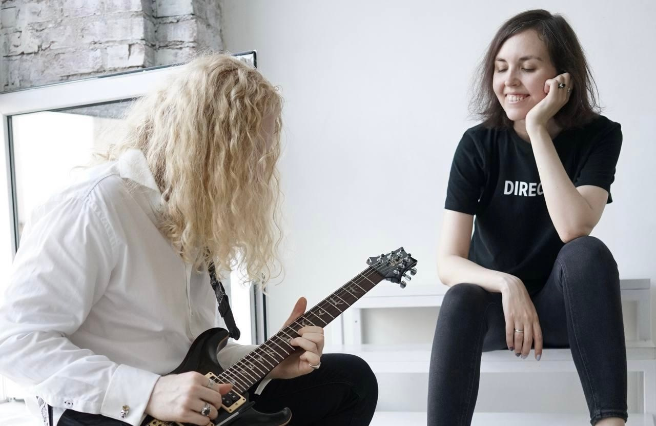 «Голова Муэссы»: о дивный «Серый мир»: интервью о новом альбоме. Концертный репортёр Валерия Сафина