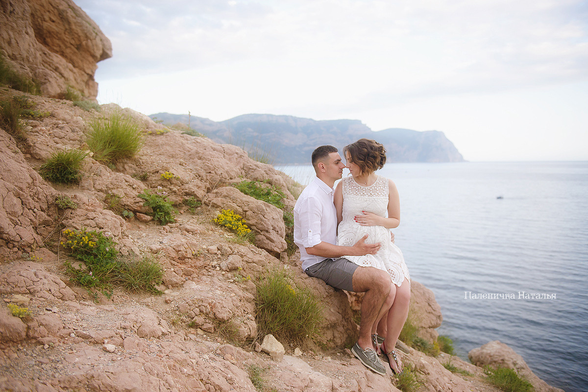 Фотосессия в Балаклаве в Севастополе.  Семейная фотосессия беременности