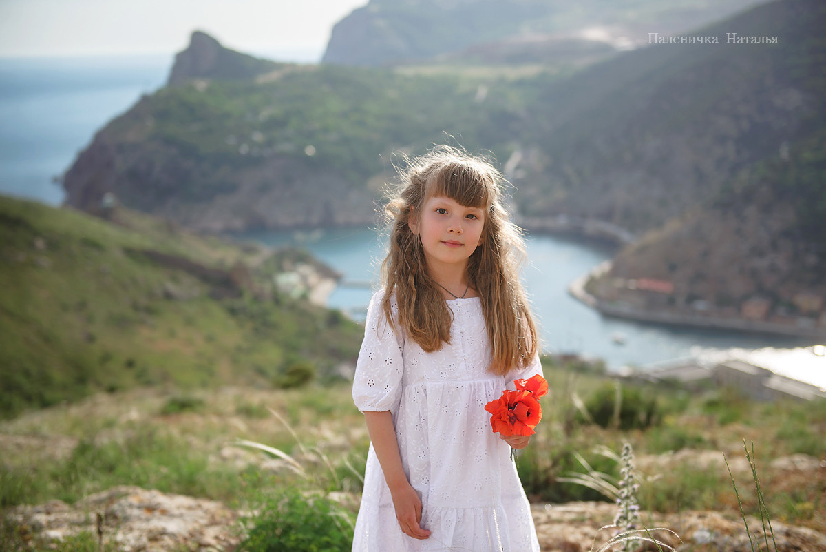 Фотосессия в Балаклаве в Севастополе. Детская фотосъемка на природе весной