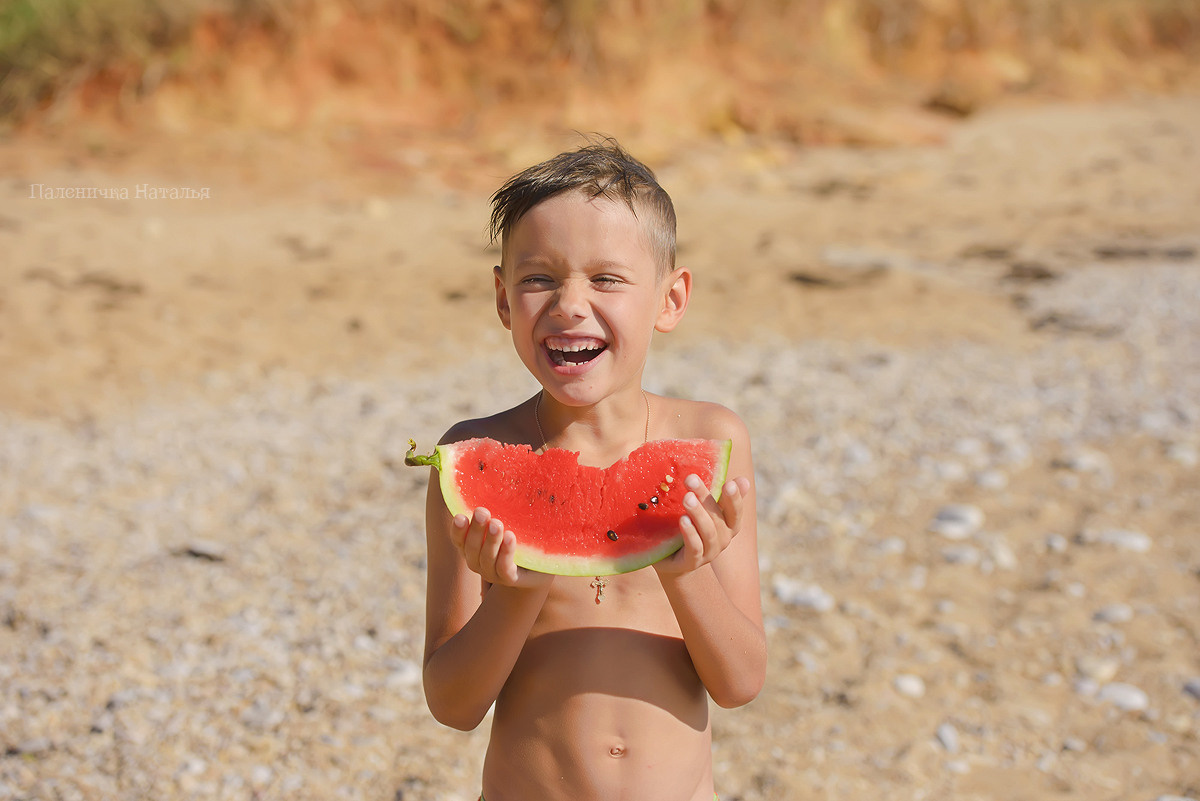 детский фотограф Севастополь.  Фотосессия в арбузом для малыша
