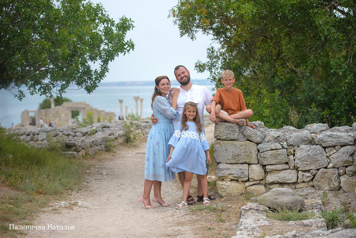 Семейный фотограф Севастополь. Фотосъемка для большой семьи