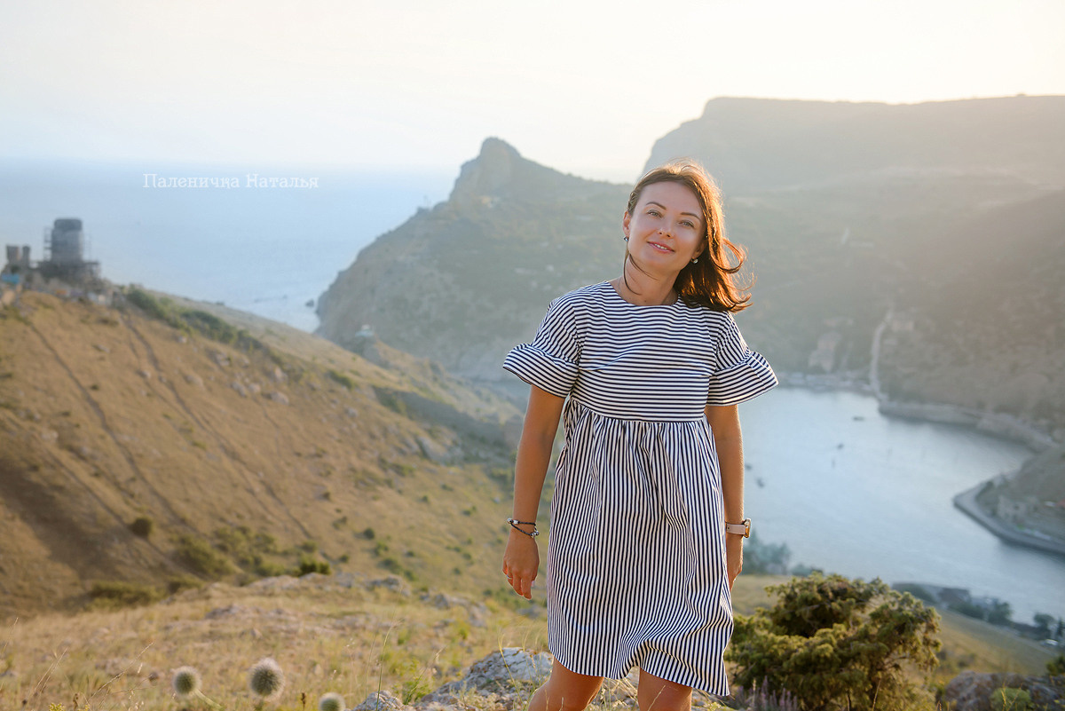 Фотосессия в Балаклаве в Севастополе. Индивидуальная женская фотосъемка на природе