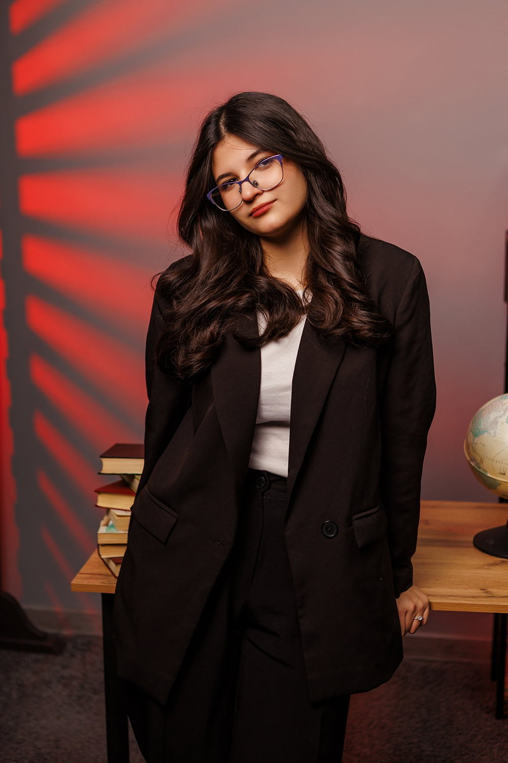 Студийная фотосессия для альбома 14 гимназия 9б. СИГМА | Студия выпускных альбомов Красноярск