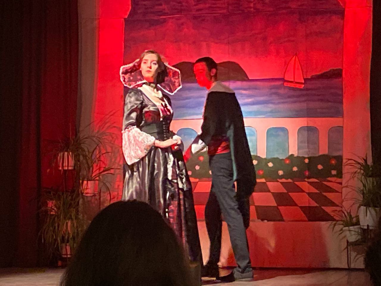 Собака на сене