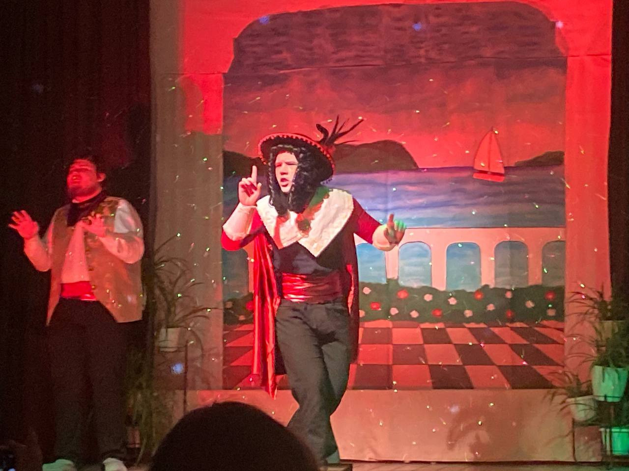 Собака на сене