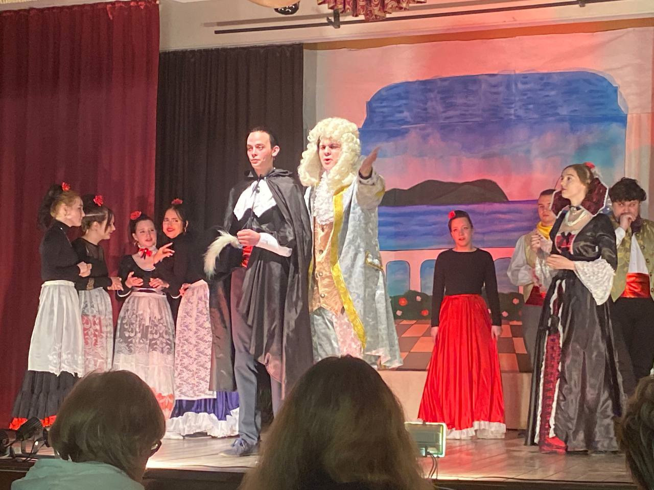 Собака на сене