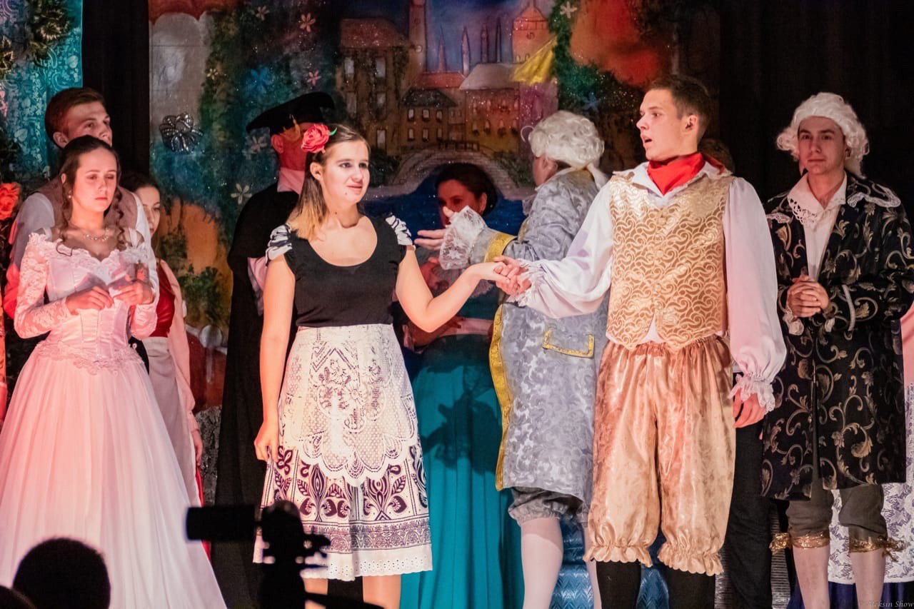 Слуга двух господ