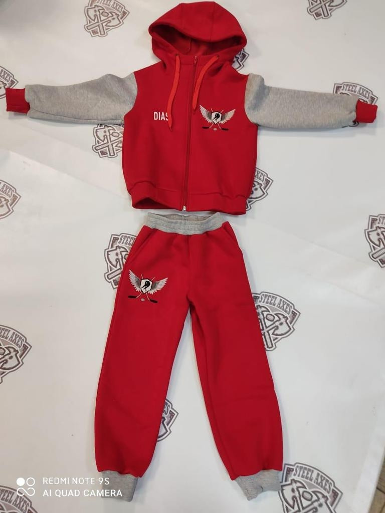 Спорт, одежда, спортивная одежда, бомбер, красная машина, команда