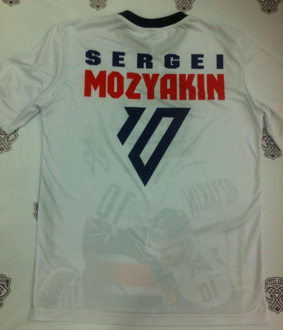 Спорт, одежда, спортивная одежда, бомбер, красная машина, команда