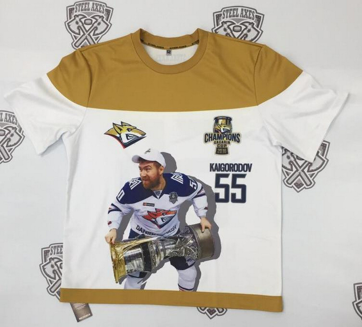 Спорт, одежда, спортивная одежда, бомбер, красная машина, команда