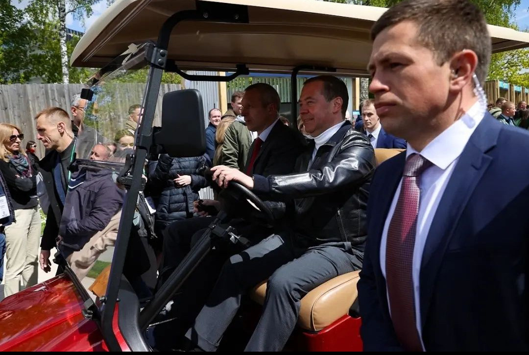 Репортажный фотограф в Москве Артём Соболев