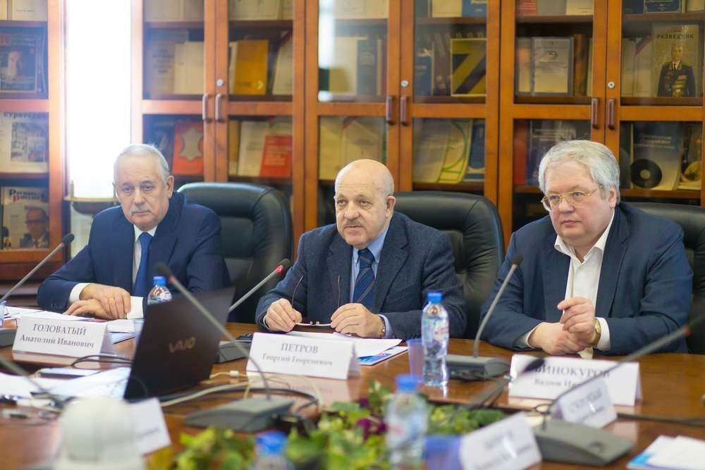 Профессиональная фотосъемка для бизнес-встреч и конференций | Снимки, которые передают атмосферу вашего мероприятия