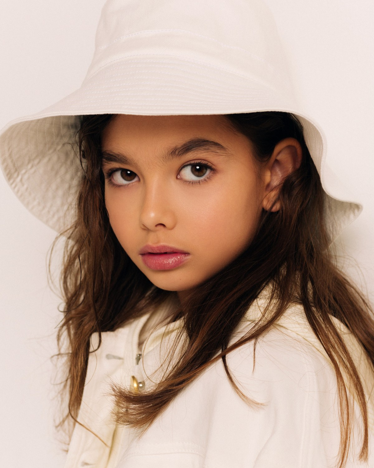 СЪЕМКИ В СТУДИИ. Oksanaseregina.wfolio.pro