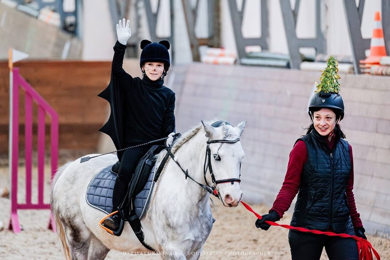 НОВЫЙ ГОД В КСК «АЛМАЗОВО», КОНКУР. Куракина Дарья • Конный фотограф