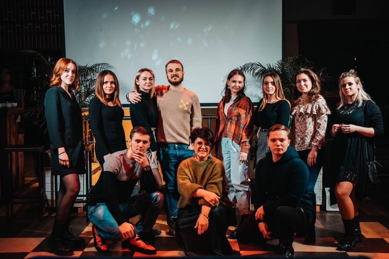 Вечеринки. Людмила Тихонова