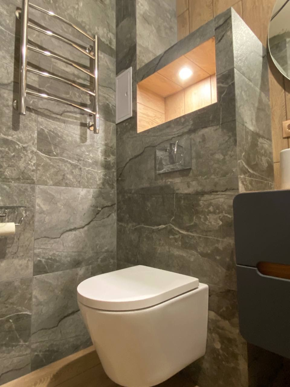 Ванная комната (с. Осиново ул. Гайсина д. 9). Ремонт санузла, туалета, ванной под ключ в Казани. Укладка плитки