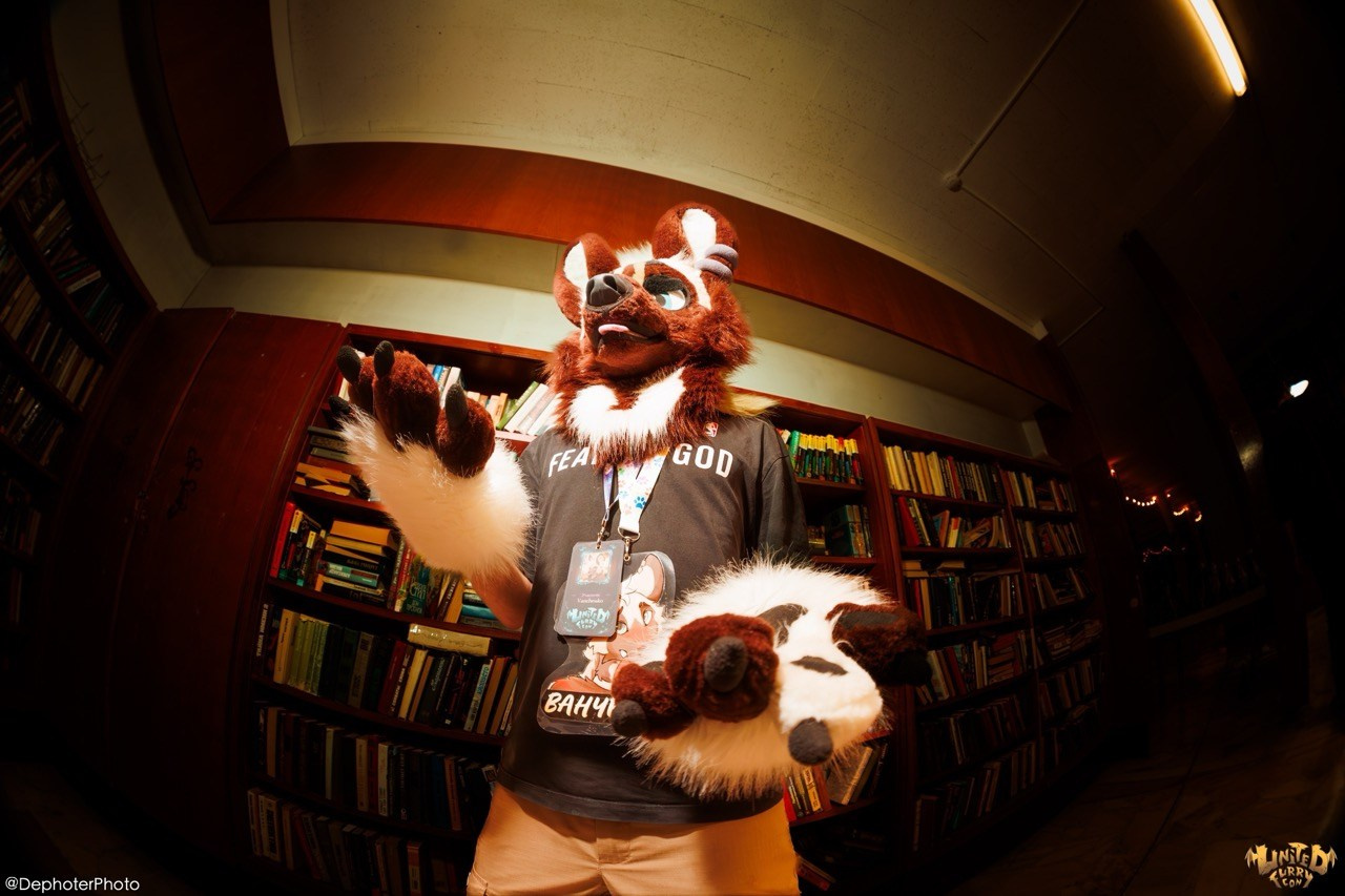 United Furry Convention 2026. Различные мероприятия и просто фотографии людей