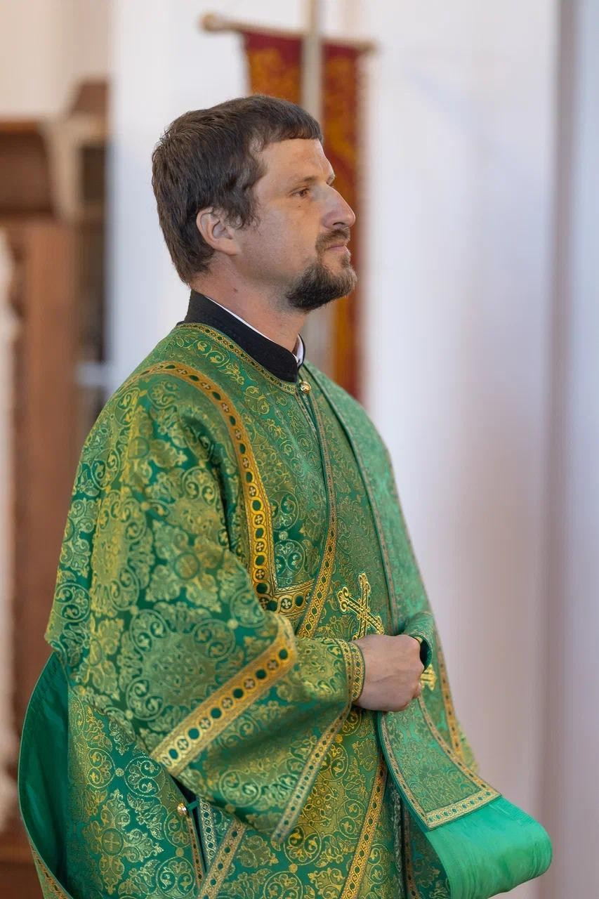 Божественная Литургия в храме Нерукотворного образа Спасителя. Саратовское Северо-Западное благочиние