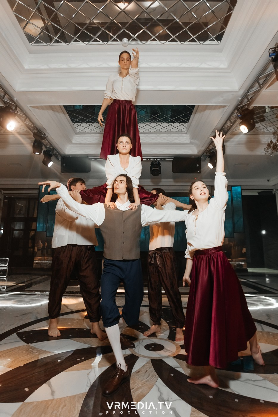 Новогодний вечер в ресторане «Лазурный Берег»