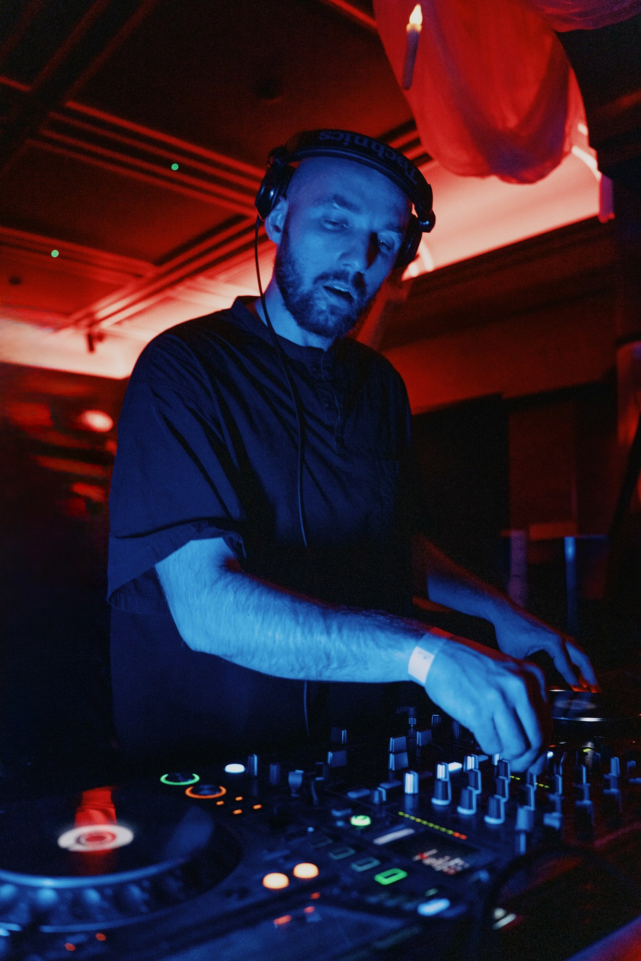 CAVA disco. Портретный и репортажный фотограф в Санкт-Петербурге Максим Пашков