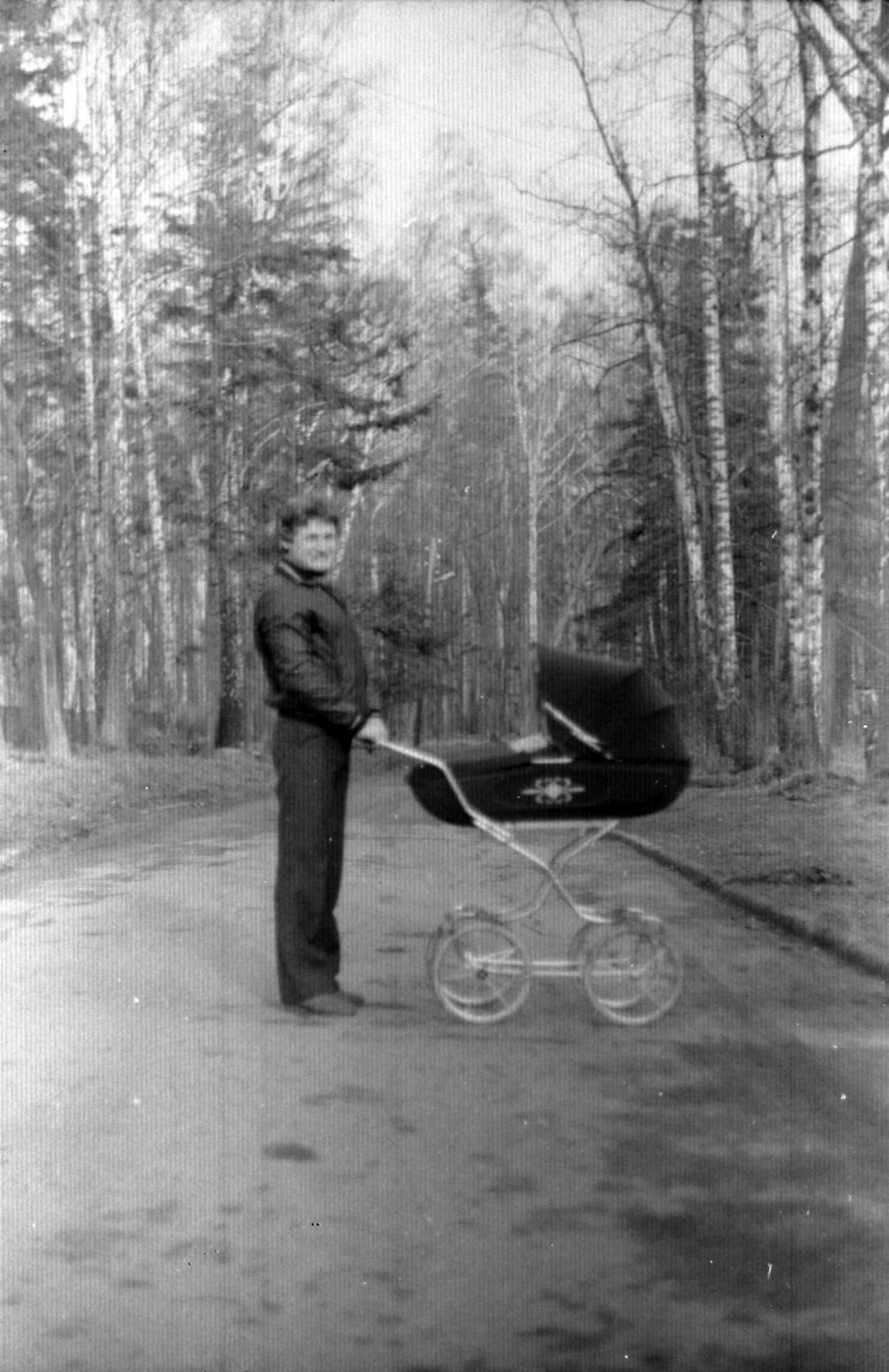 47 — Смотрят. Михаил Барановский