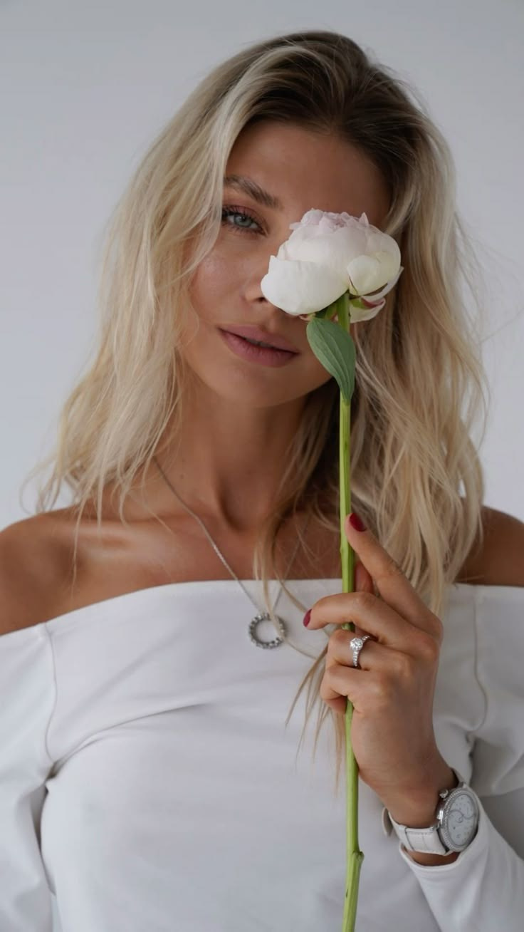 Фотосессия с цветами. Фотограф в Иркутске Кристина Телегина