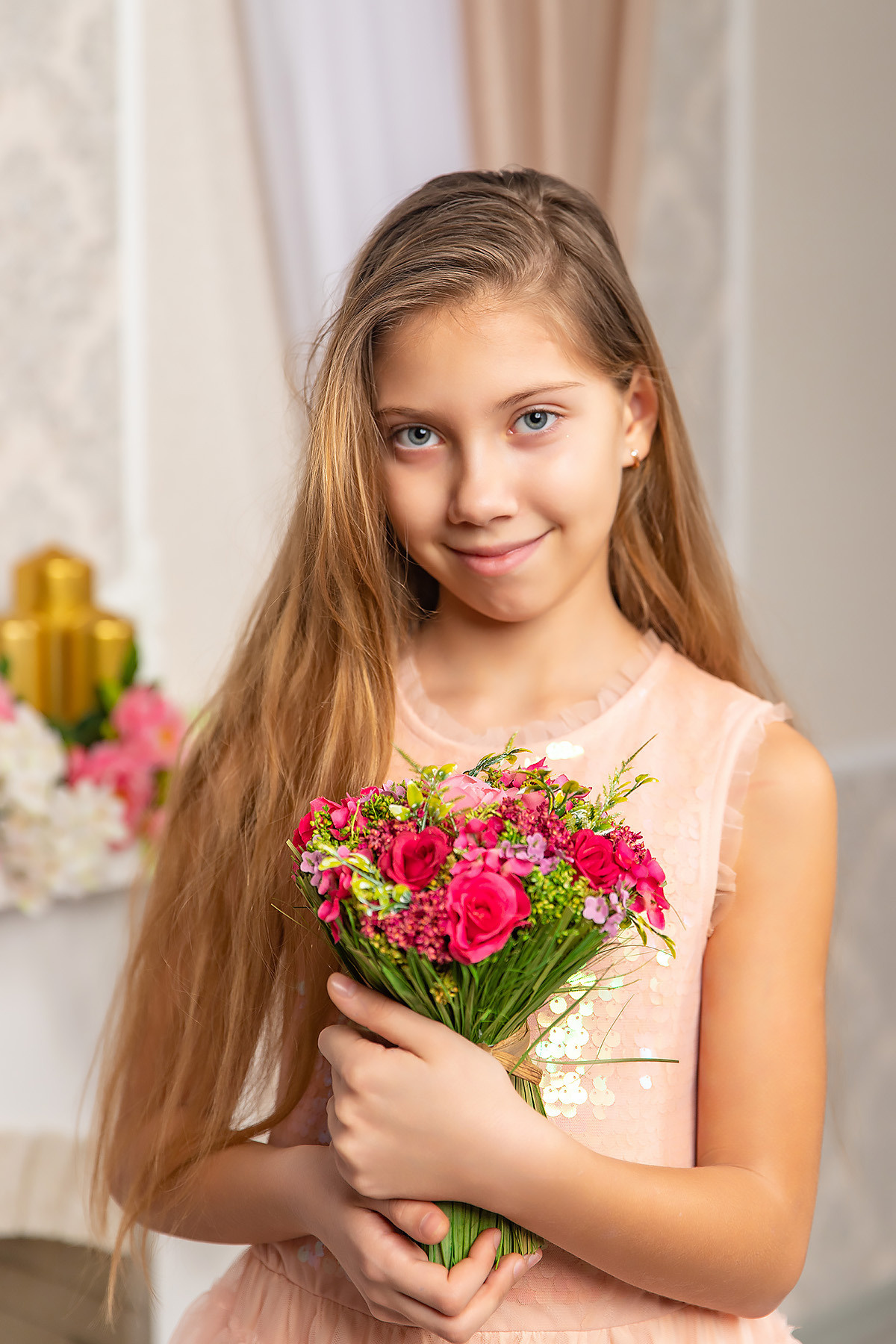 Весенняя фотосессия в фотостудии 4D Ростова-на-Дону. Студия 4D Ростов-на-Дону