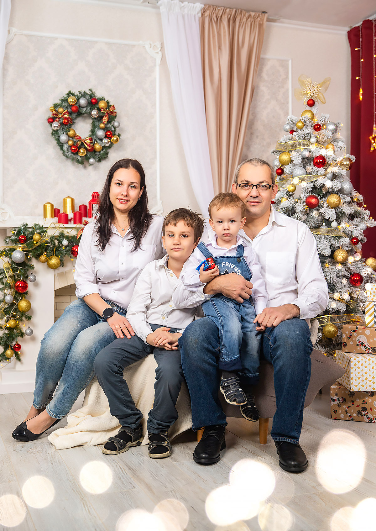 Новогодняя фотосессия в фотостудии 4D Ростова-на-Дону. Студия 4D Ростов-на-Дону