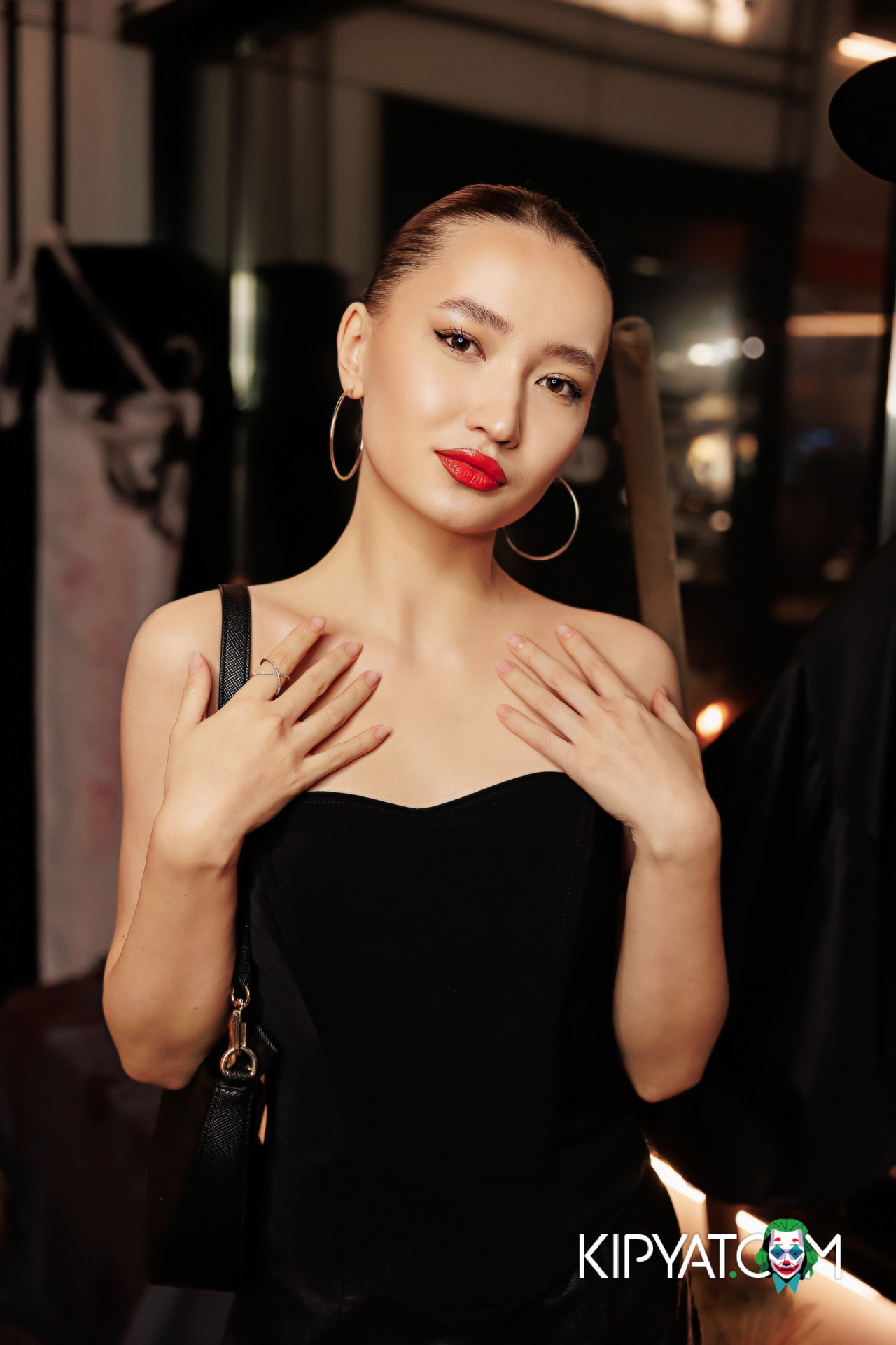 ХЕЛЛОУИН В ТЕПЛИЦЕ. КИПЯТКОМ АЛМАТЫ!