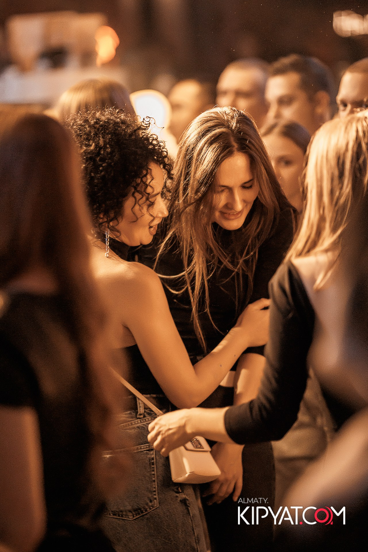 SANTA BARBARA — ВЫСТУПЛЕНИЕ ГРУППЫ REFLEX. КИПЯТКОМ АЛМАТЫ!