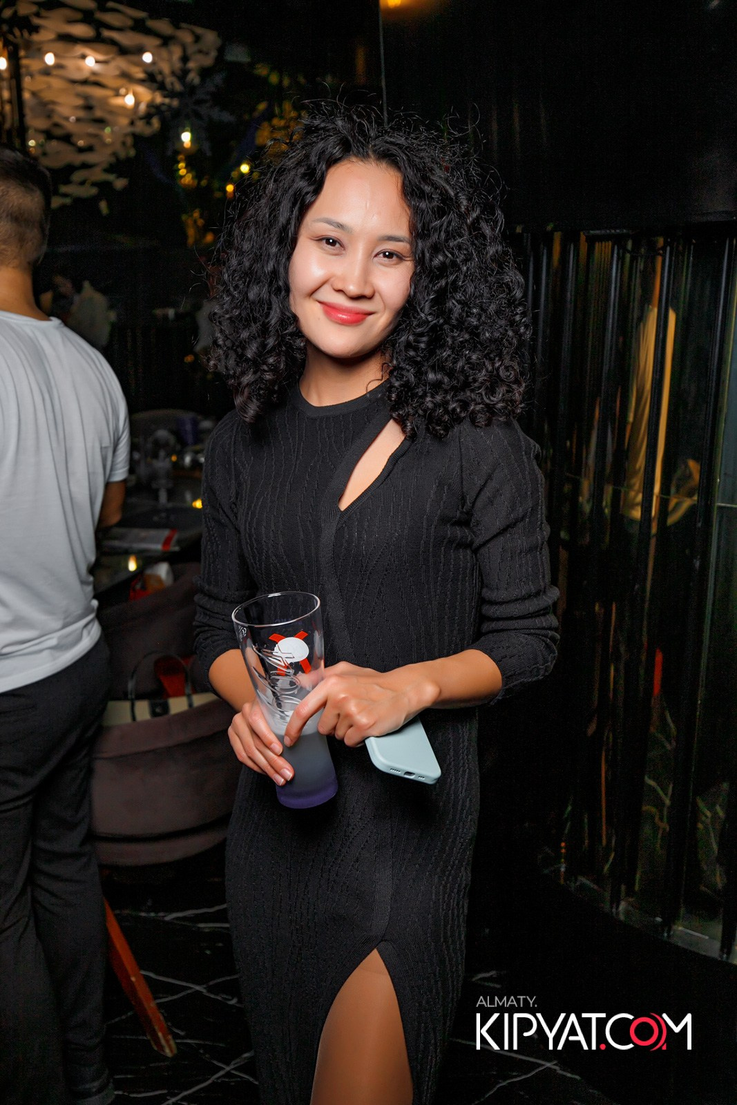 MOOD KARAOKE&TERRACE. КИПЯТКОМ АЛМАТЫ!