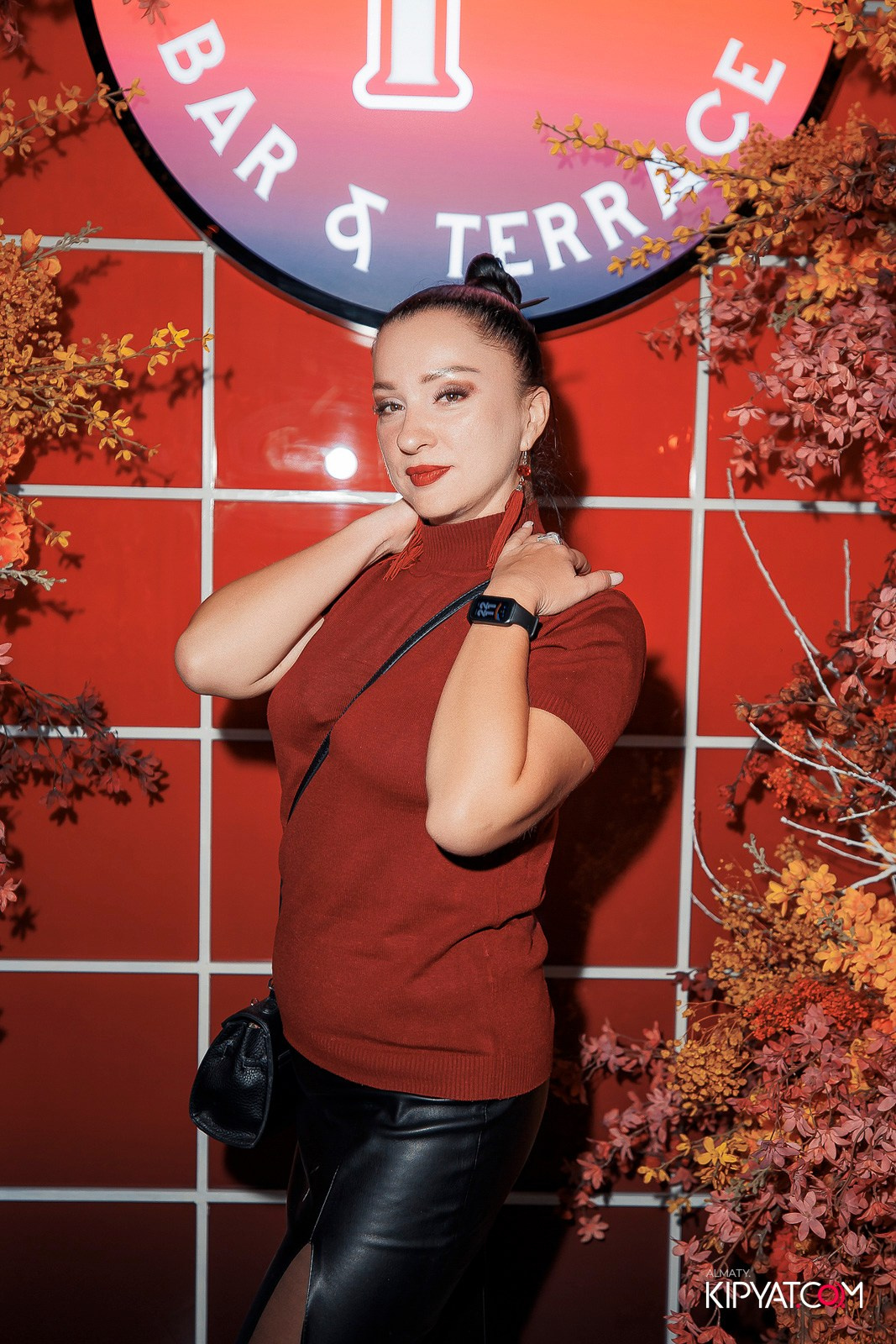 FRIENDS BAR & TERRACE. КИПЯТКОМ АЛМАТЫ!