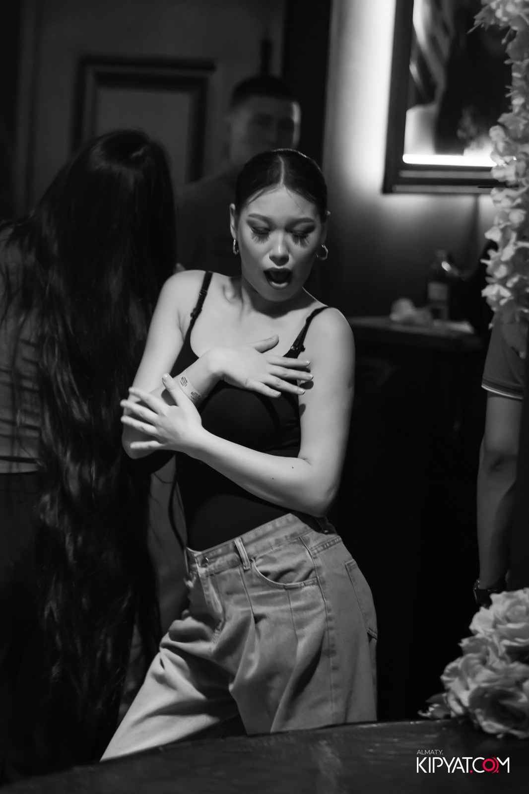 UYAT EMES BAR. КИПЯТКОМ АЛМАТЫ!