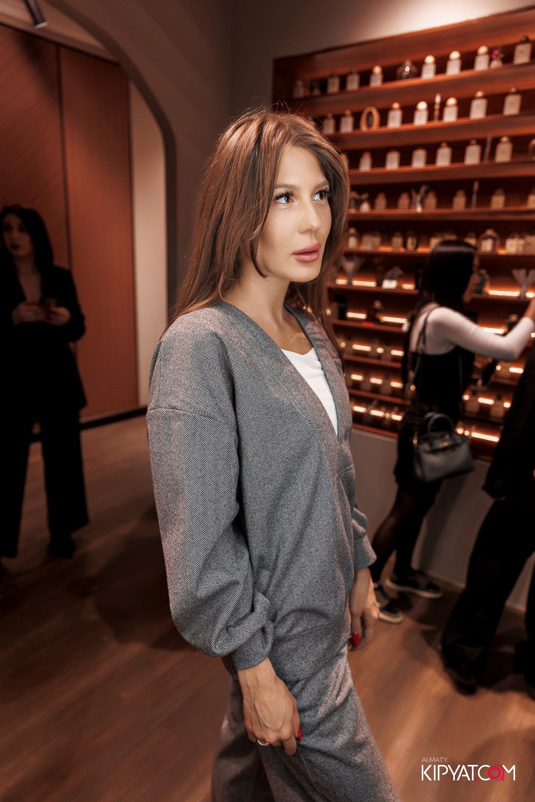 ОТКРЫТИЕ ПАРФЮМЕРНОГО ДОМА MAISON PERFUME. КИПЯТКОМ АЛМАТЫ!