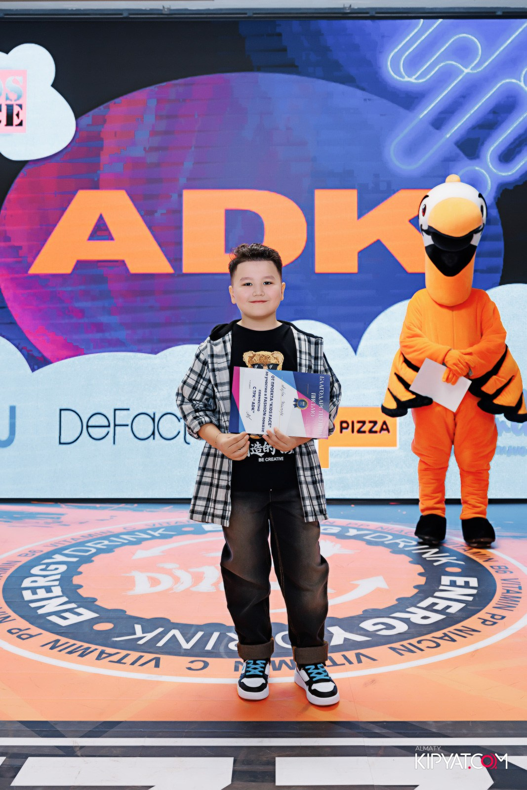 ДЕТСКИЙ МОДНЫЙ ПОКАЗ ОТ МОДЕЛЬНОГО АГЕНТСТВА «KIDSFACE». КИПЯТКОМ АЛМАТЫ!