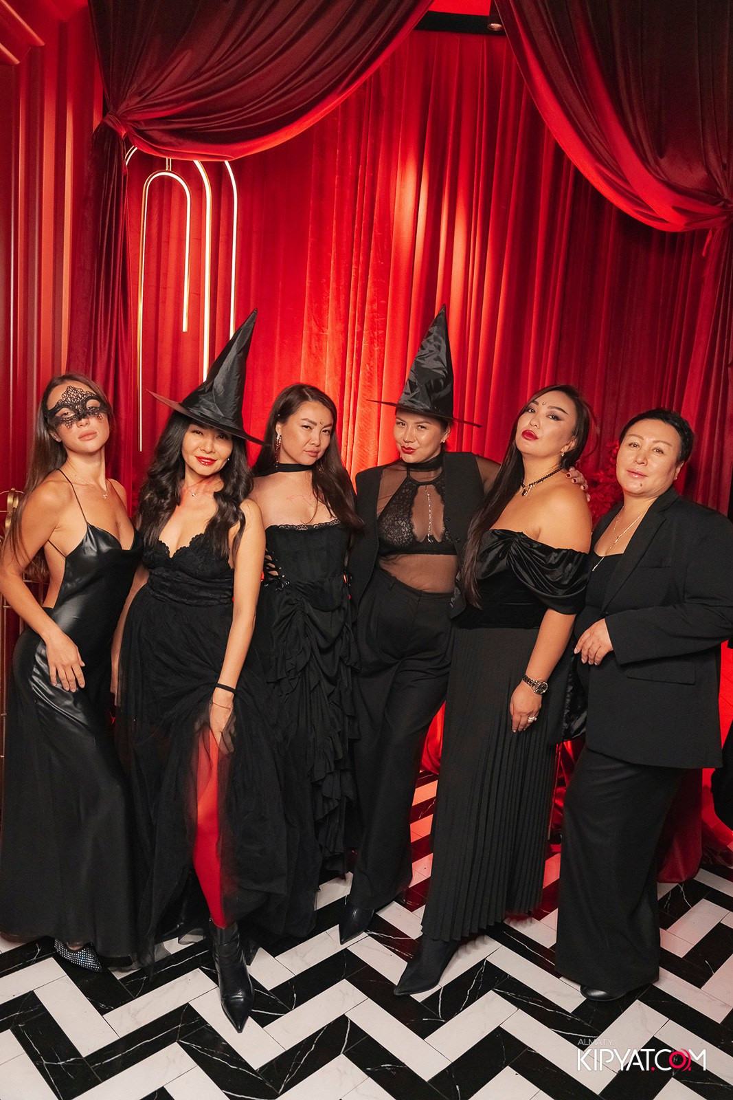 QUEEN. КИПЯТКОМ АЛМАТЫ!